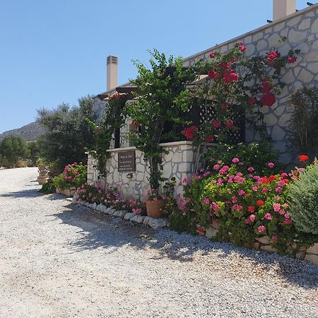 Cottage Du Soleil Makrýgialos Buitenkant foto