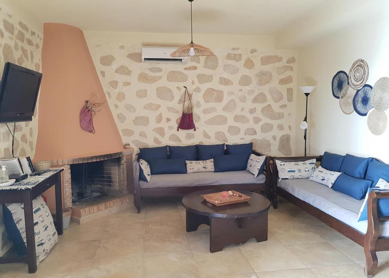 Cottage Du Soleil Makrýgialos Buitenkant foto